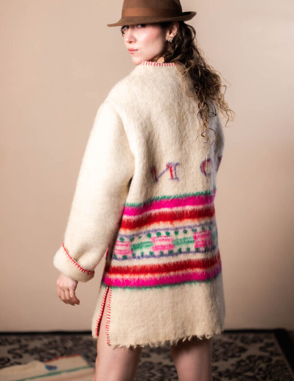 Abrigo pastor beige y verde